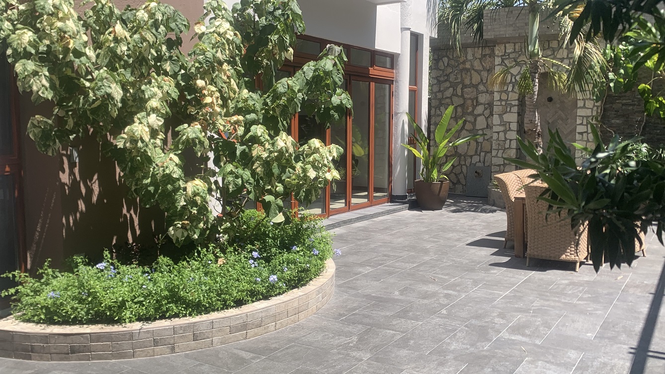 Lavish Furnished Paraseismic Mansion for Sale in Juvenat (Karibe Hotel Green Zone), Port-au-Prince, Haiti – 4 Spacious Bedrooms with Modern High-end Furniture & Appliances, Large Circular Living/Dining Rooms, 3 1/2 Stylish Bathrooms, Gourmet Kitchen, Panoramic Living/Dining Rooms, Gleaming Swimming Pool with Attached Jacuzzi, Multiple Seating Areas, Exclusive/Private Neighborhood, Robust 24/7 Solar-Powered Electricity System, Servant/Security Quarter