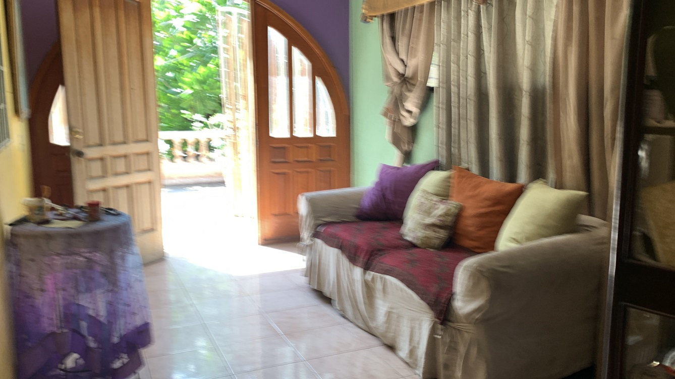 Cheap, Expansive, Sold by Owner House for Sale in Delmas 41 (Faustin 1ere), Port-au-Prince, Haiti – 6 Spacious Bedrooms, 7 Bathrooms, 3 Living Rooms, 2 Dining Rooms, 2 Kitchens, Swimming Pool, Play Area, Servant Quarter, Built in 2026 on 516m² (4 Centiemes or 5,554.18) of Flat Land, Parking Available for 4+ Cars with 2 Covered, High Walls/Fences, Safe Residential Neighborhood – Largest Master’s Bedroom in a Multi-Family Home