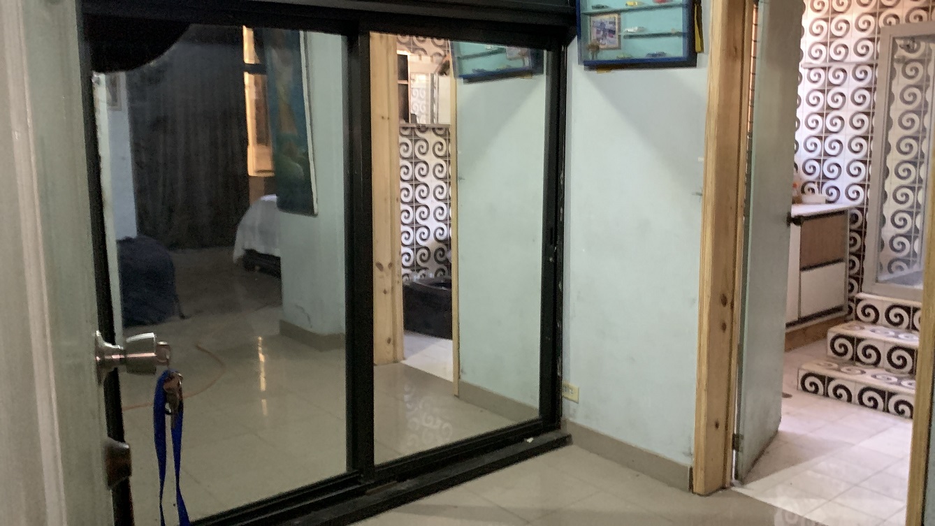 Cheap, Expansive, Sold by Owner House for Sale in Delmas 41 (Faustin 1ere), Port-au-Prince, Haiti – 6 Spacious Bedrooms, 7 Bathrooms, 3 Living Rooms, 2 Dining Rooms, 2 Kitchens, Swimming Pool, Play Area, Servant Quarter, Built in 2026 on 516m² (4 Centiemes or 5,554.18) of Flat Land, Parking Available for 4+ Cars with 2 Covered, High Walls/Fences, Safe Residential Neighborhood – Largest Master’s Bedroom in a Multi-Family Home