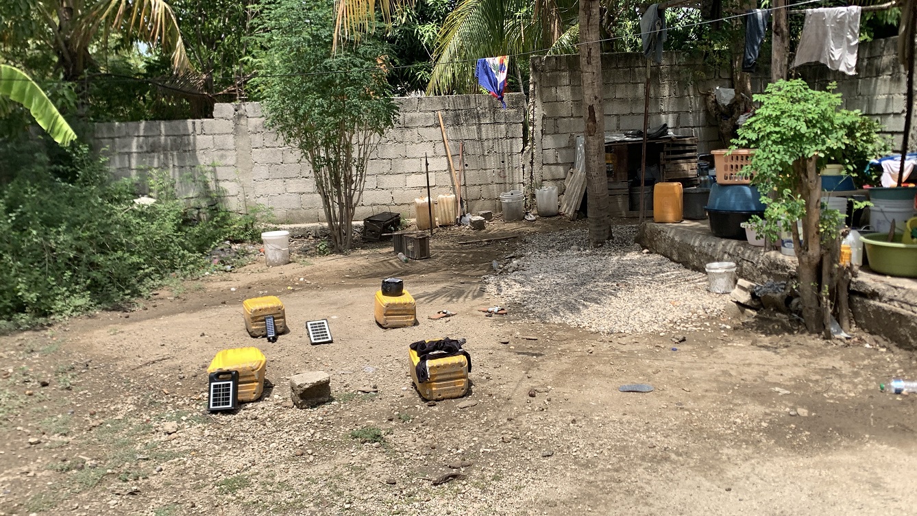 Cheap Flat Land with Small House for Sale in Santo 7, Croix-des-Bouquets, Haiti – 6 Centiemes (774 m² or 8,331 ft²), Completely Fenced with Bricks, Protective Metal Gate, Build-Ready, Rich Soil, Cul-de-Sac Entrance, Move-in While Building a Bigger House, Hotel, or Apartment Complex