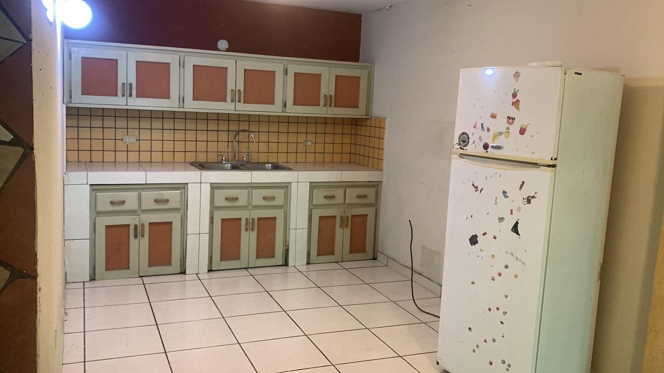 Independent Furnished or Unfurnished Apartment for Rent in Montagne Noire (Lower), Petion-Ville, Haiti – 2 Spacious Bedrooms, 1 Bathroom, Living & Dining Rooms, Large Shed (Gallery), Walking Distance to Caribbean Supermarket, Parking Spaces for 2 Cars & other Vehicles
