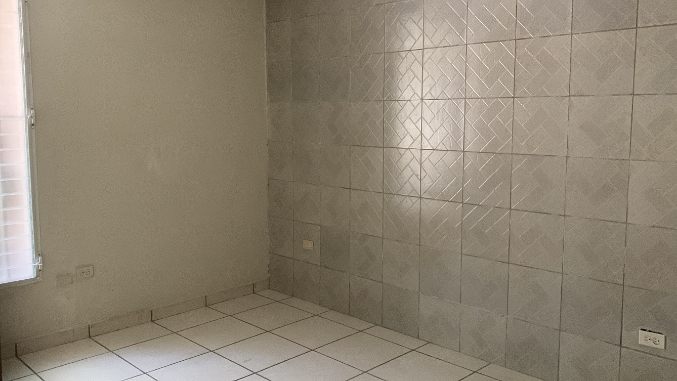 Independent Furnished or Unfurnished Apartment for Rent in Montagne Noire (Lower), Petion-Ville, Haiti – 2 Spacious Bedrooms, 1 Bathroom, Living & Dining Rooms, Large Shed (Gallery), Walking Distance to Caribbean Supermarket, Parking Spaces for 2 Cars & other Vehicles