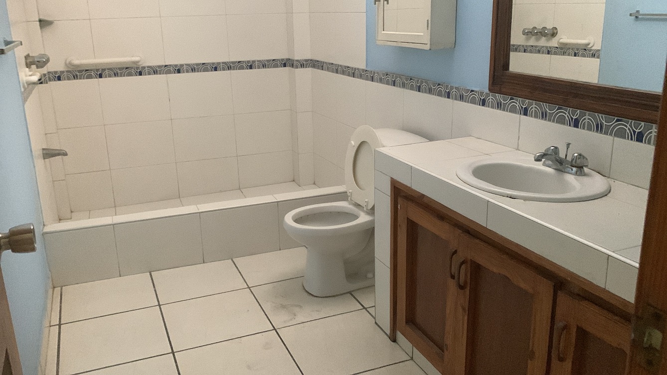 Independent Furnished or Unfurnished Apartment for Rent in Montagne Noire (Lower), Petion-Ville, Haiti – 2 Spacious Bedrooms, 1 Bathroom, Living & Dining Rooms, Large Shed (Gallery), Walking Distance to Caribbean Supermarket, Parking Spaces for 2 Cars & other Vehicles