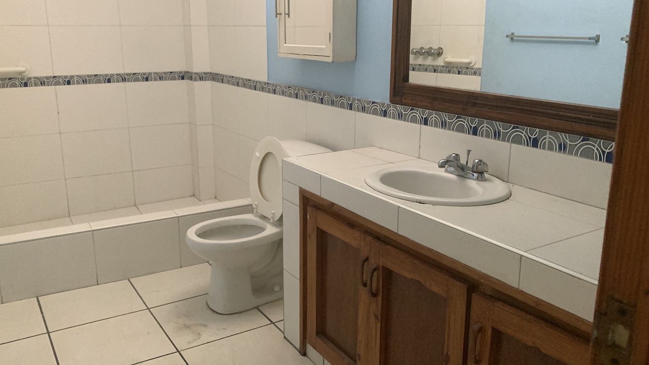 Independent Furnished or Unfurnished Apartment for Rent in Montagne Noire (Lower), Petion-Ville, Haiti – 2 Spacious Bedrooms, 1 Bathroom, Living & Dining Rooms, Large Shed (Gallery), Walking Distance to Caribbean Supermarket, Parking Spaces for 2 Cars & other Vehicles