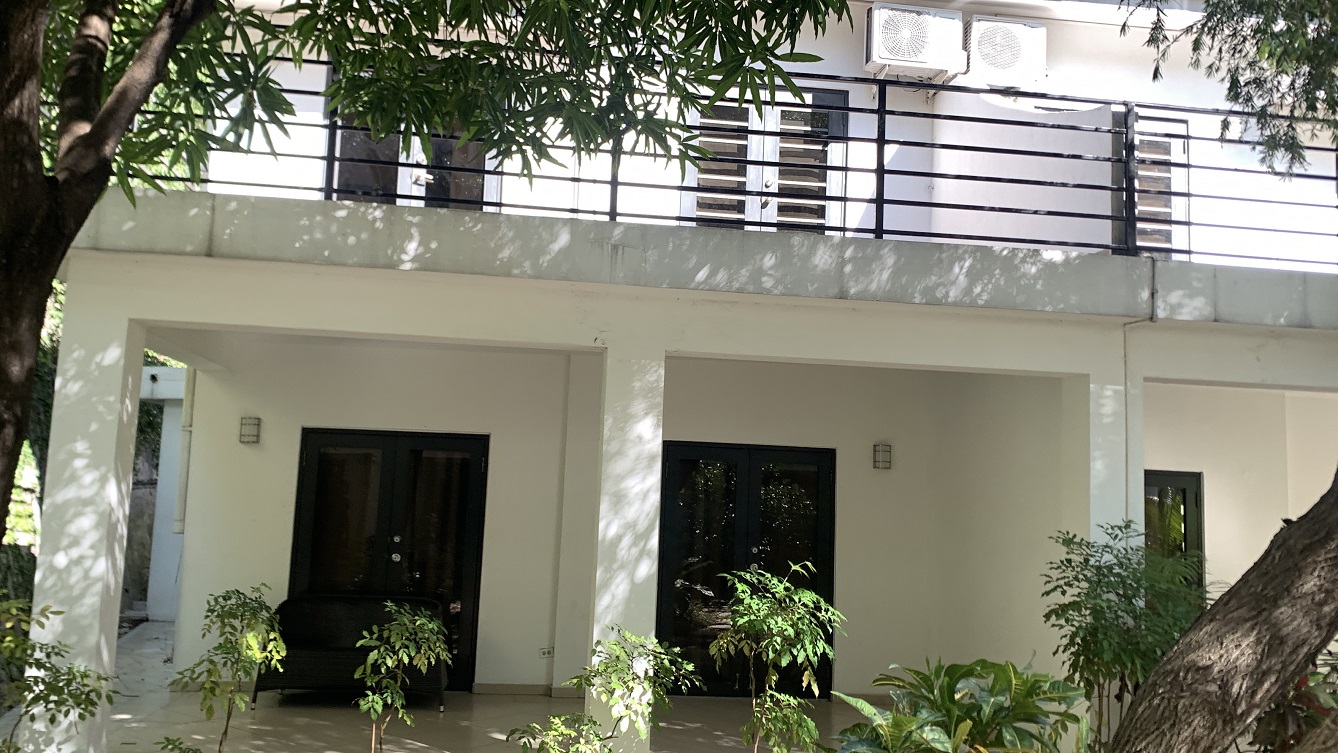 Profitable Luxury Furnished Apartments for Sale in Bourdon (Reimbol), Port-au-Prince, Haiti – 3 Complexes, 6 Units, 15 Bedrooms, 21 Bathrooms, Sparkling Swimming Pool, Fruits & Vegetables, Robust Solar-Powered System, Commercial-Size Power Generator – FULL CAPACITY YEAR-ROUND BUSINESS – Private/Exclusive Village with Three (3) Armed Guard Check-in Gates – Home to Haiti’s Oligarchs, United Nations Employees, ACTED, Solidarity, Ambassadors, etc.